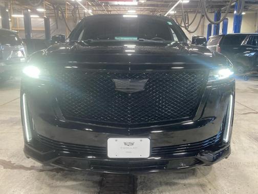 2023 Cadillac Escalade ESV Sport