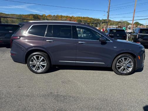 2025 Cadillac XT6 Premium Luxury AWD