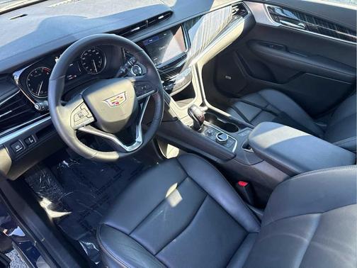 2025 Cadillac XT6 Premium Luxury AWD