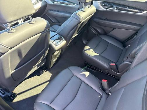 2025 Cadillac XT6 Premium Luxury AWD