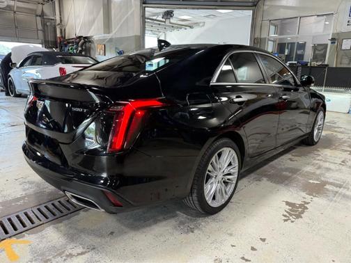 2022 Cadillac CT4 Premium Luxury