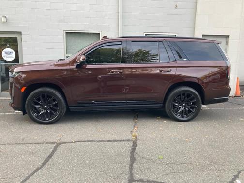 2022 Cadillac Escalade Sport