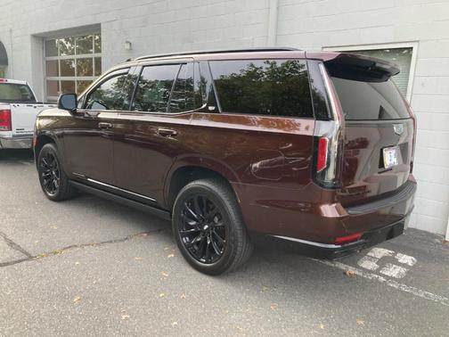 2022 Cadillac Escalade Sport