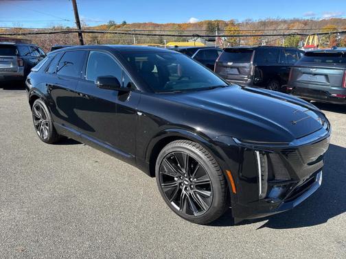 2024 Cadillac LYRIQ Sport