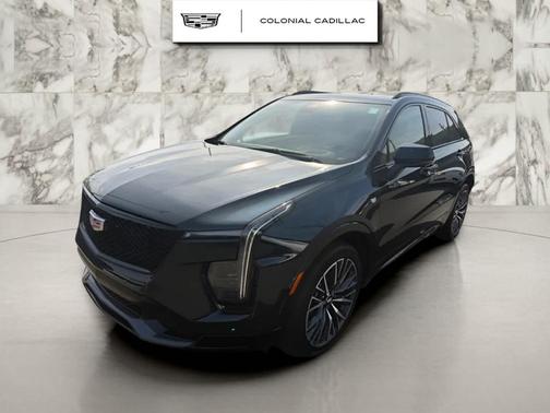 Emerald 2025 Cadillac XT4 Sport