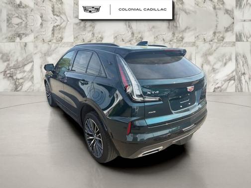 Emerald 2025 Cadillac XT4 Sport