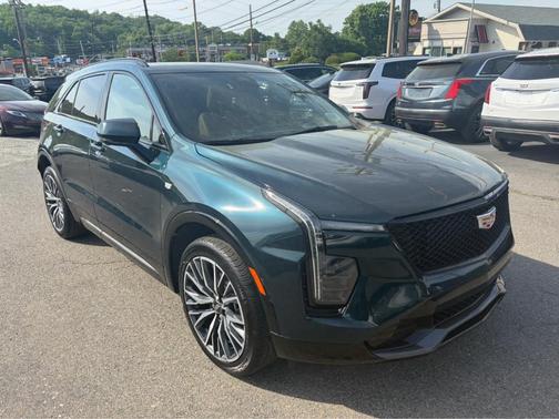 Emerald 2025 Cadillac XT4 Sport