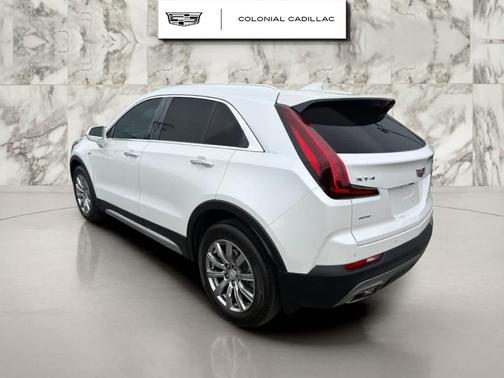 Crystal White Tri-Coat 2019 Cadillac XT4 Premium Luxury