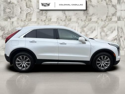 Crystal White Tri-Coat 2019 Cadillac XT4 Premium Luxury