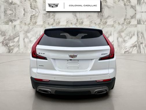 Crystal White Tri-Coat 2019 Cadillac XT4 Premium Luxury