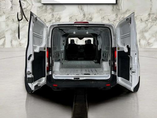 2022 Ford Transit-250 Base