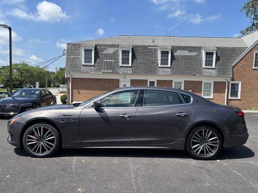 2022 Maserati Quattroporte Modena Q4