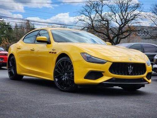 2023 Maserati Ghibli Trofeo