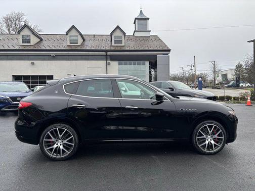 2017 Maserati Levante S