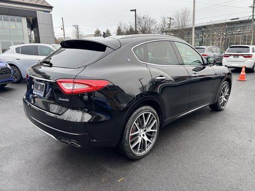 2017 Maserati Levante S