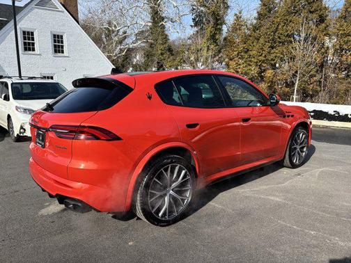 2026 Maserati Grecale Modena