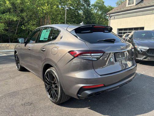 2022 Maserati Levante Modena