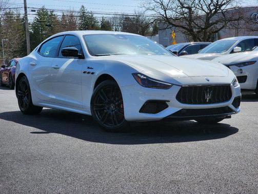 2024 Maserati Ghibli Modena Ultima Q4