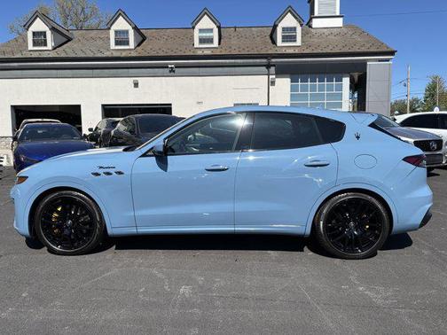 2022 Maserati Levante Modena