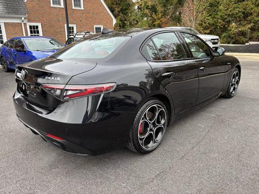 2024 Alfa Romeo Giulia Veloce