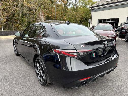 2024 Alfa Romeo Giulia Veloce