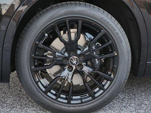 2025 Maserati Grecale Modena
