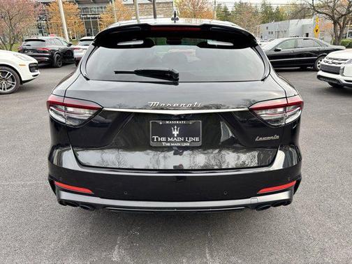 2022 Maserati Levante Modena