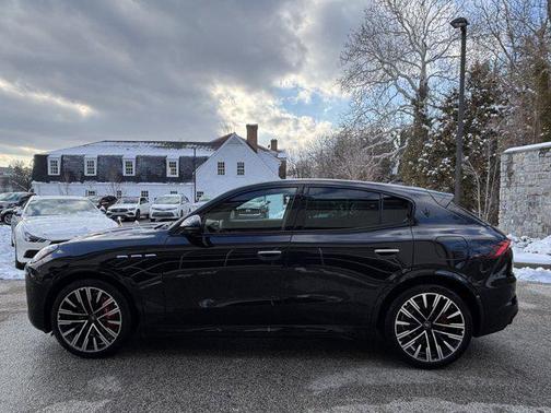 2023 Maserati Grecale Modena