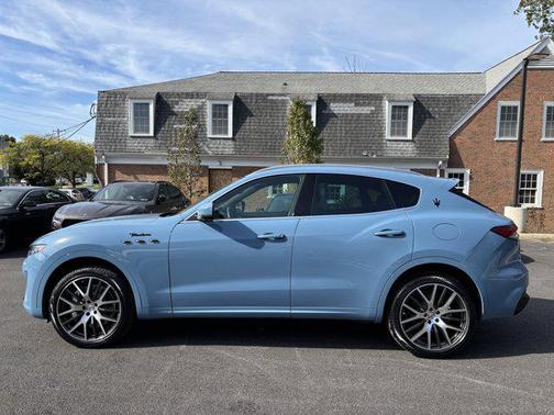 2022 Maserati Levante Modena