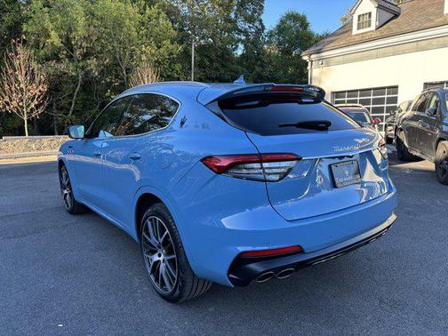2022 Maserati Levante Modena