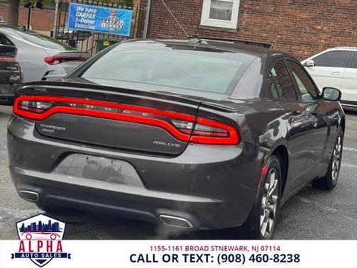 2017 Dodge Charger SXT
