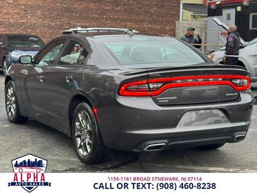 2017 Dodge Charger SXT