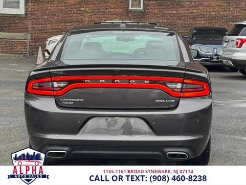 2017 Dodge Charger SXT