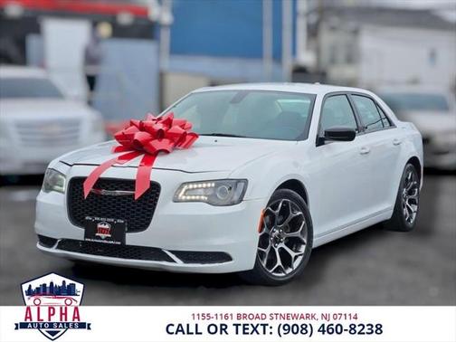 2018 Chrysler 300 Touring