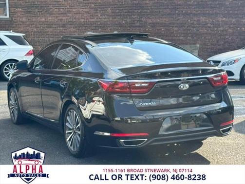 2017 Kia Cadenza Premium