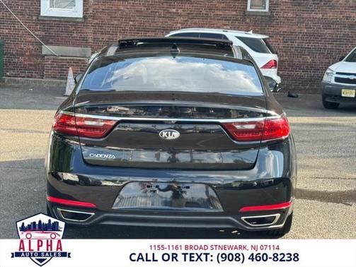 2017 Kia Cadenza Premium