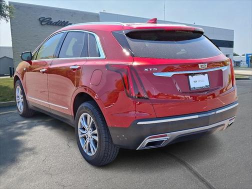 2022 Cadillac XT5 Premium Luxury