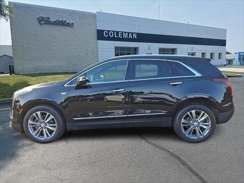 2022 Cadillac XT5 Premium Luxury