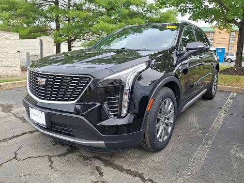 2022 Cadillac XT4 Premium Luxury