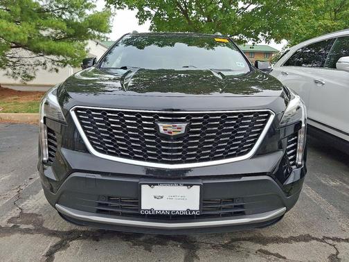 2022 Cadillac XT4 Premium Luxury