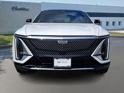 Crystal White 2025 Cadillac LYRIQ Luxury