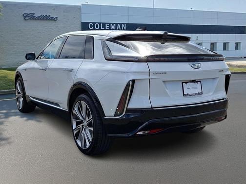 Crystal White 2025 Cadillac LYRIQ Luxury