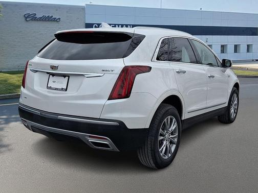 2022 Cadillac XT5 Premium Luxury