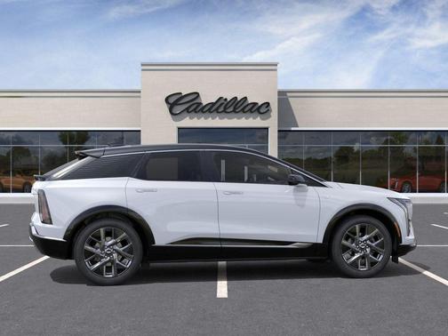 Vibrant White Tricoat 2027 Cadillac OPTIQ Luxury