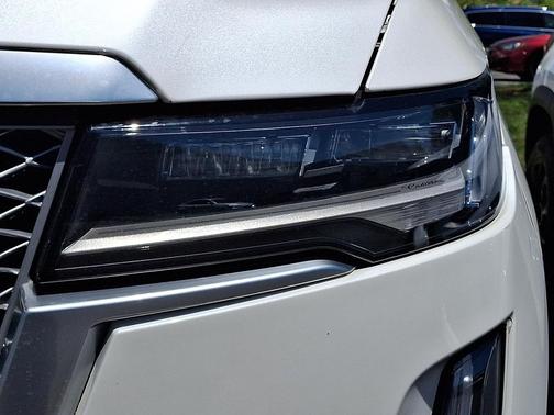 Crystal White Tricoat 2023 Cadillac Escalade Premium Luxury