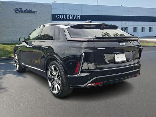 Stellar Black Metallic 2026 Cadillac LYRIQ Signature Luxury