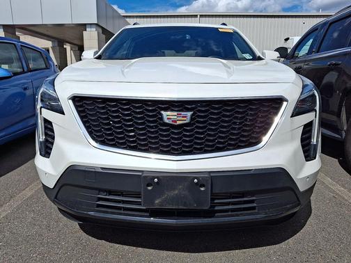 Crystal White Tricoat 2023 Cadillac XT4 Sport