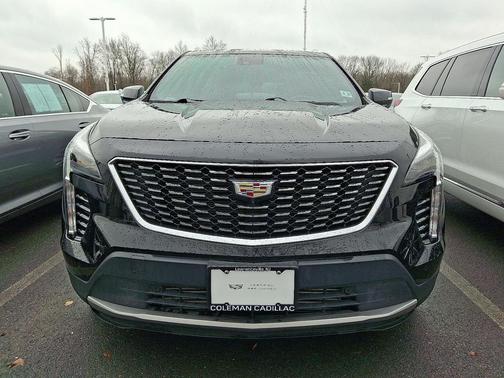 2022 Cadillac XT4 Premium Luxury