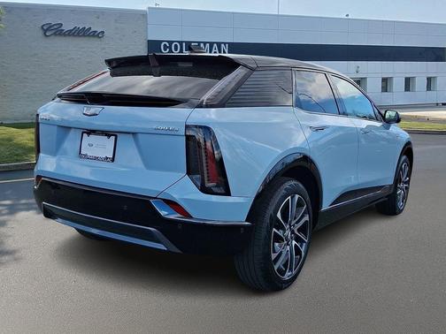 Nimbus Metallic 2026 Cadillac OPTIQ Sport