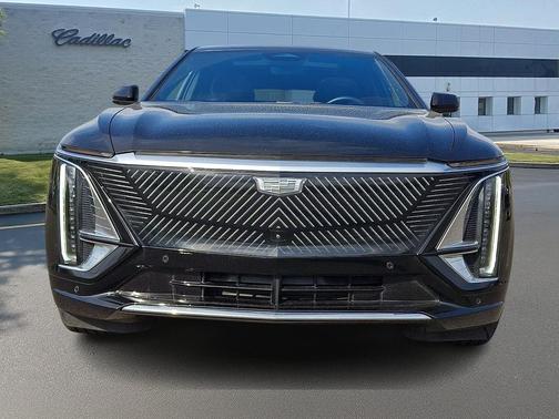 Black Metallic 2025 Cadillac LYRIQ Luxury